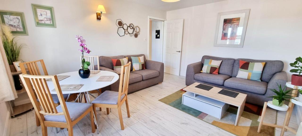 Heart Of Inverness-City Apartment Bagian luar foto