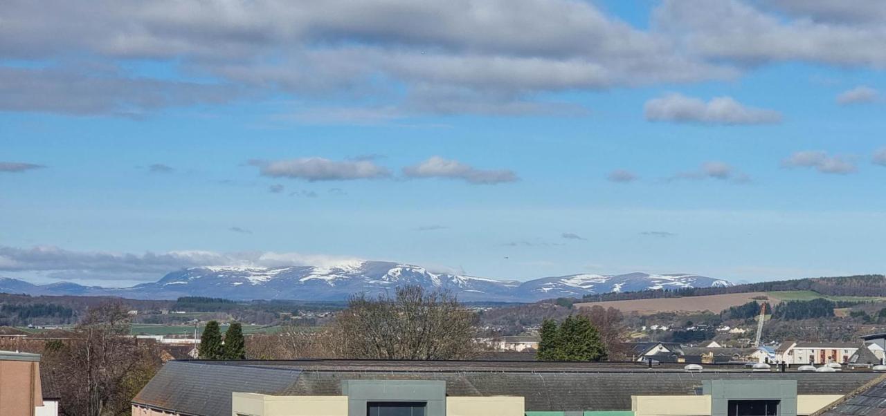 Heart Of Inverness-City Apartment Bagian luar foto