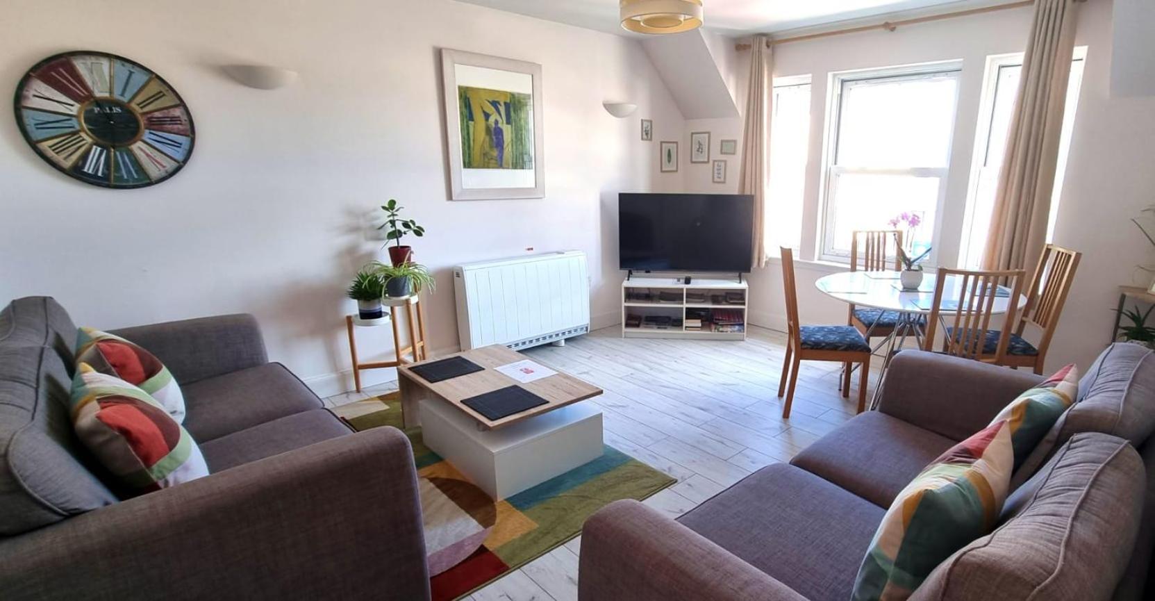 Heart Of Inverness-City Apartment Bagian luar foto