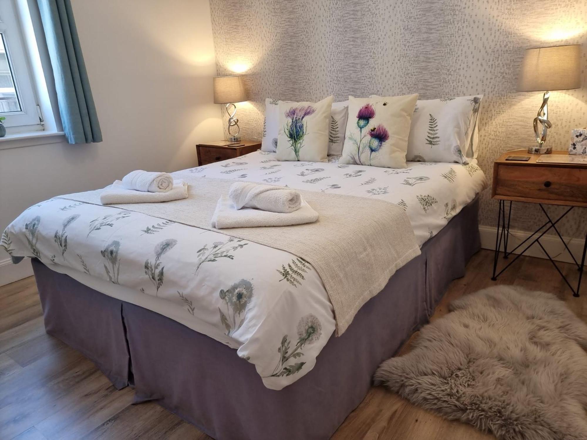 Heart Of Inverness-City Apartment Bagian luar foto